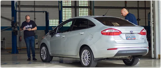 Confía tu vehículo en nuestro equipo de profesionales con certificación técnica Ford - Auto Plaza